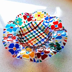 Floral fused glass bowl, Handmade decorative fruit bowl, Coffee table bowl, Wedding gift, New home gift, Colorful Handmade Art Dish