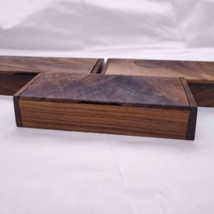 Minimalistische notenhouten pennenbakje - rustieke houten organisator sieraden en briefpapier: handgemaakt, pennenbakje, sieradendoos, opbergdoos, houten kist