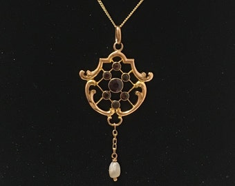 Absolutely Beautiful Antique Vintage ART NOUVEAU 9ct Rose Gold Pendant-7 GARNETS Set on Lattice Work Frame-50cm 9ct Gold Chain (19&quot; & 5/8&quot;)