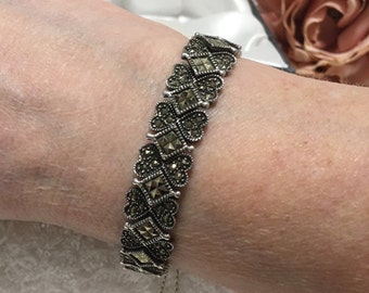 Exquisite and Substantial Vintage Solid Sterling Silver & MARCASITE Bracelet-Stunning HEART and DIAMOND shaped Articulated Links-30.25 grams