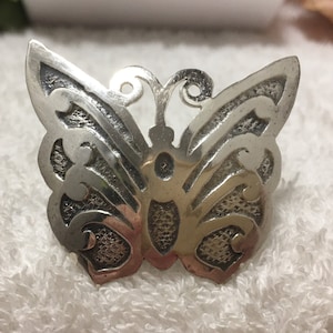 Exquisite Vintage Sterling Silver BUTTERFLY Brooch-Beautiful Cut-Out Detail Enhances the Design-Very Pretty Piece-Weighs 6.95 grams