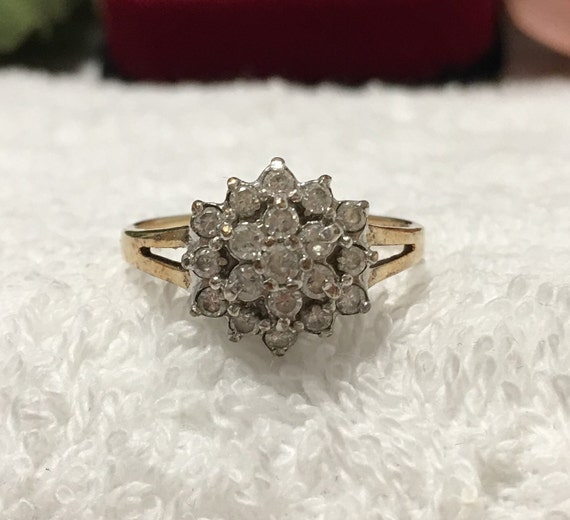 Maravilloso anillo ENGLISH vintage de oro de 9 quilates y ZIRCONIA cubica hermoso racimo brillante disenado en Londres Reino Unido Tamano P US Tamano 7.5 Etsy Mexico
