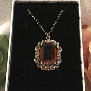 Wonderful Vintage STERLING SILVER and AMBER Glass Stone Pendant-Comes on a lovely 46cm 18 Inch Sterling Silver Chain image 2