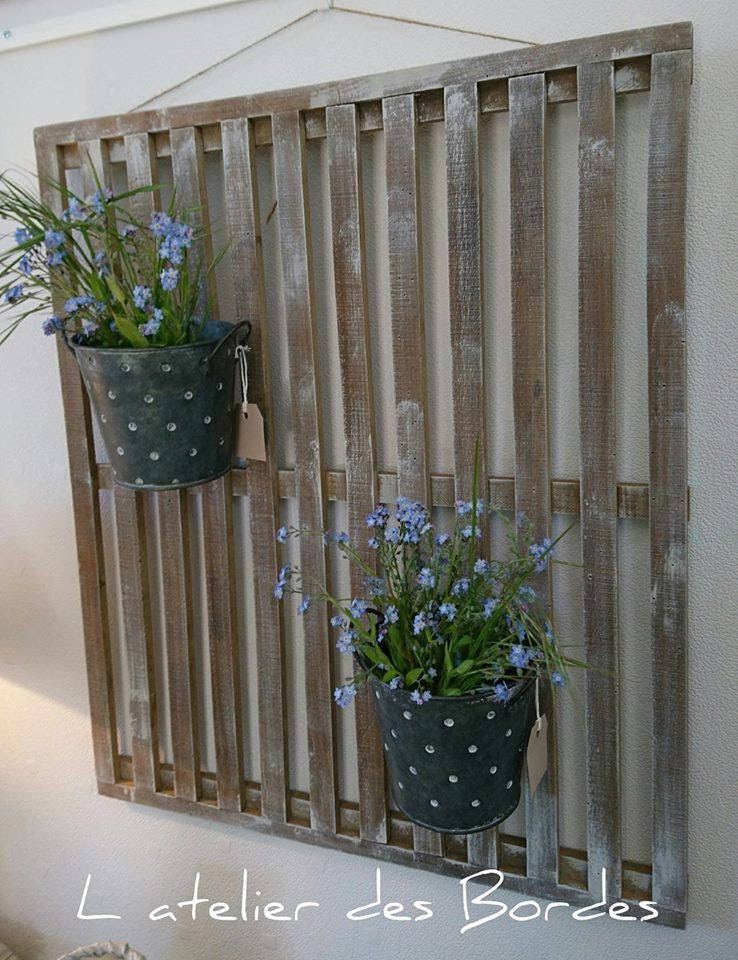 Porte Plantes ou Fleurs Murale en Bois