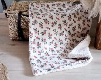 Manta de bebê personalizada com bordado e nome / Manta Sherpa, macia e de gaze dupla com estampa floral creme, presente para chá de bebê, presente de Natal, cobertor