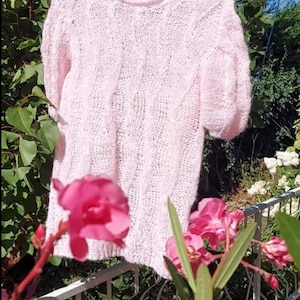Jersey de mohair rosa. Tejido a mano. Ropa de invierno.