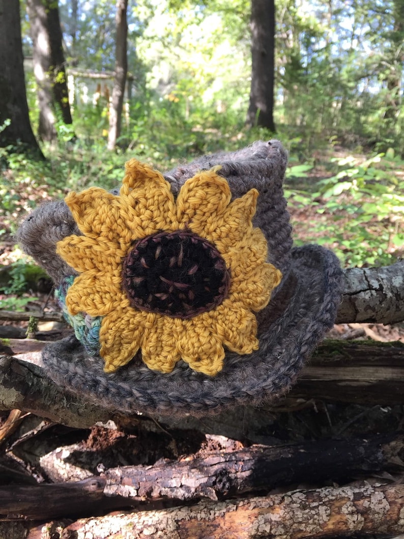 Sunflower topper