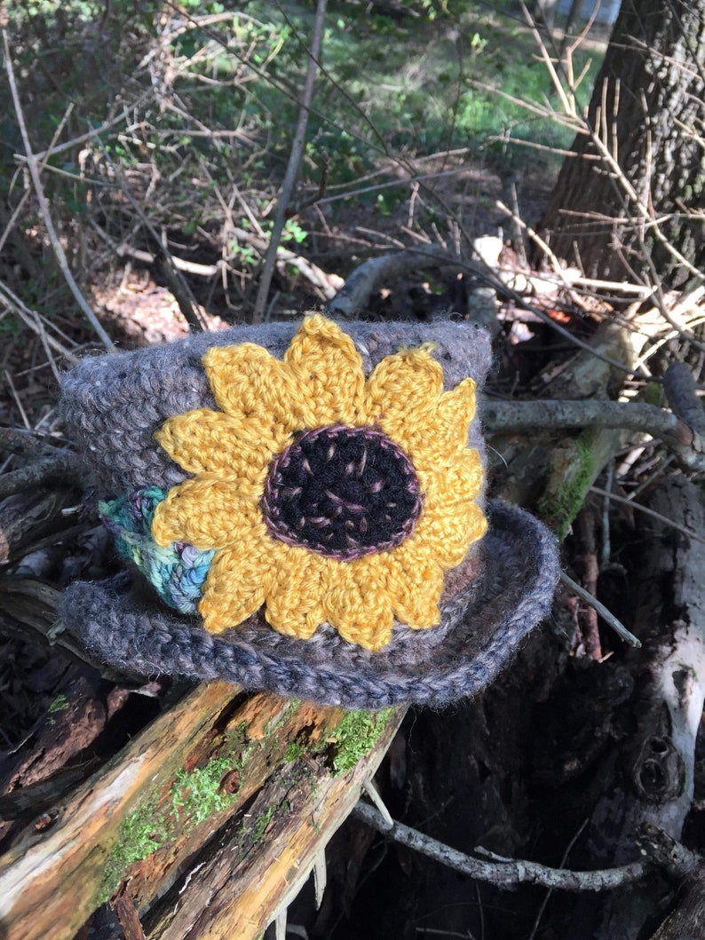 Sunflower topper