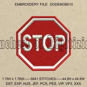 Op de afbeelding: Een rood achthoekig stopteken met witte letters en een witte rand. Het bord staat "STOP".