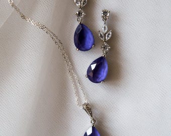 Conjunto de joyería nupcial de amatista morada: pendientes y colgante de plata