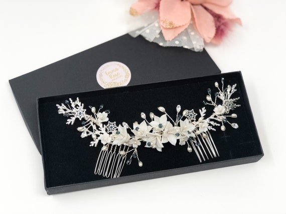 Silver Snowflake Bridal Hair Comb: Crystal Pearl Winter  display picture 3