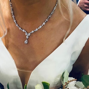 Bridal Jewellery Set, Crystal Jewellery Set, Drop earrings,Full necklace and bracelet set, Wedding Jewellery image 3
