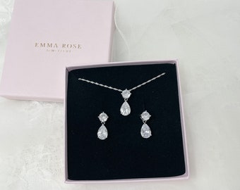 Small Delicate Teardrop Bridal Jewellery Set, Drop Earring and Pendant, Crystal Jewellery, Silver Wedding Jewellery