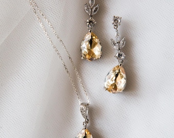 Conjunto de joyas nupciales color champán: pendientes colgantes para boda / pendientes de dama de honor
