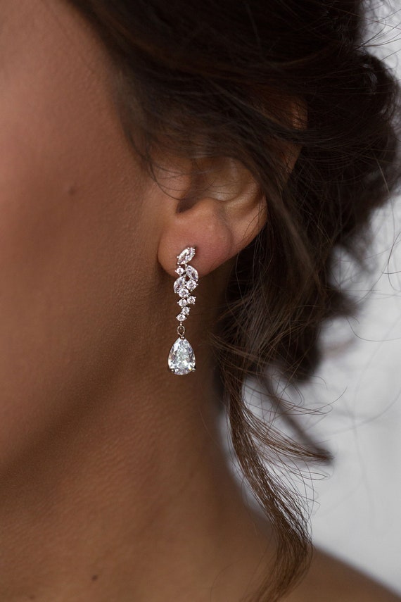 Adramata Orecchini Pendenti per Donne, Orecchini Sposa Matrimonio, Cristalli Goccia Multi Marquise Cluster Bling Orecchini Pendenti, Orecchini Verdi/Rosa Rossa/Rossi/Bianchi/Oro,5