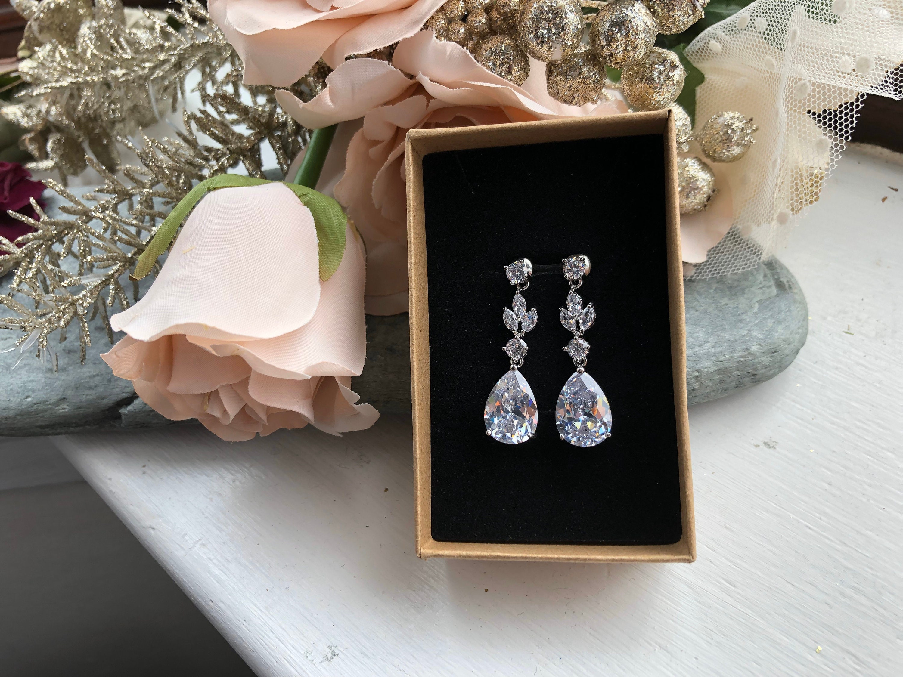 Stunning Crystal Rhinestone Necklace & Earrings Set - Bridal Statement Jewelry With 18+3 Inch Extender