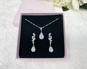 Delicate Teardrop Crystal Bridal Jewellery Set - Drop Earring and Pendant - Crystal Jewellery - Silver Wedding Jewellery - Bride - Occasion