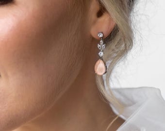 Conjunto de joyas nupciales color melocotón: pendientes colgantes para boda / pendientes de dama de honor