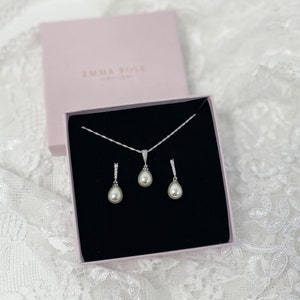 Small Delicate Teardrop Pearl Bridal Jewellery | Pearl Wedding Jewellery | Earrings Necklace Set | Bridal Earrings | Wedding Necklace