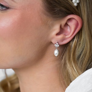 Small Pearl drop Earring, Leafy Cubic Zirconia Simulated Diamond Bridal Earring, Wedding Earrings Teardrop Pearl