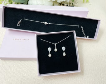 Small Delicate Teardrop and Pearl Bridal Jewellery, Pearl Wedding Jewellery, Earrings Necklace Set, Crystal and Pearl