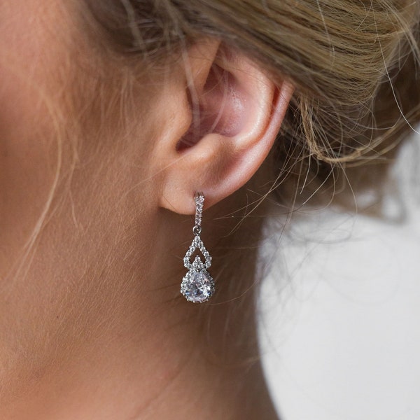 Piccoli orecchini da sposa, orecchini da sposa in argento, orecchini pendenti con diamanti simulati, orecchini di cristallo, damigella d'onore, sposa
