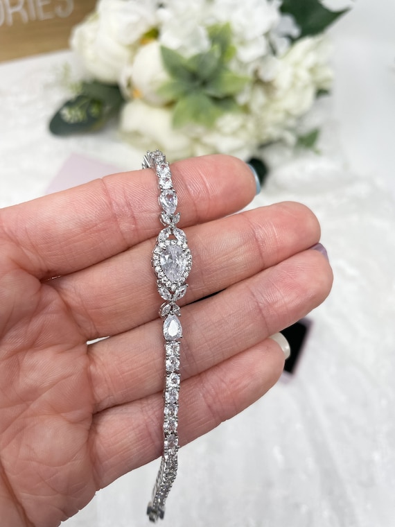 Rose Gold Simple Bracelet, Bridal Crystal Adjustable Bracelet, Rose Go –  PoetryDesigns