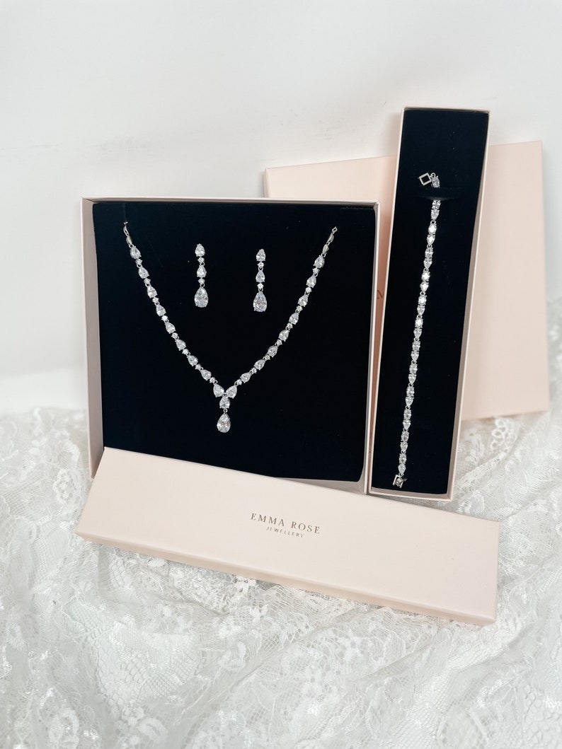 Bridal Jewellery Set, Crystal Jewellery Set, Drop earrings,Full necklace and bracelet set, Wedding Jewellery image 7