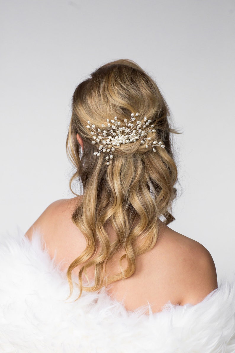 Small Delicate Cluster Pearl Side Hair Comb, Pearl Wedding comb, Bridal comb, Hair Clasp, Hair slide image 1