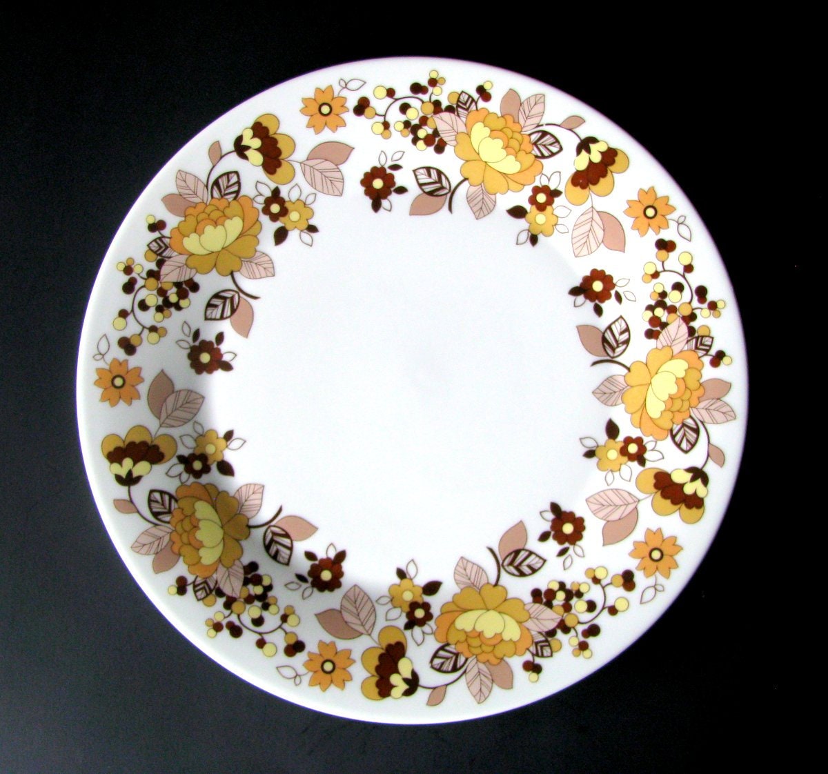 Royal Doulton Indian Summer Dinner Plate With Autumn Leaves is Perfect