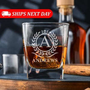 Personalized Gift For Him-Whiskey Glasses-Birthday Gift For Him-Gifts For Dad-Gift For Him-Custom Whiskey Glass-Gift For Husband