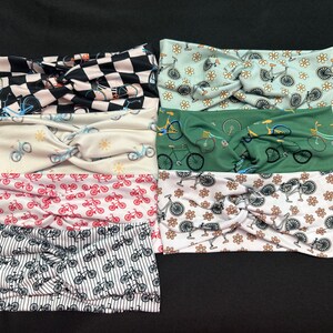 13 Different Bicycles Bikes Cycling Women&#39;s Stretchy Twisted Knot Turban Headband, Head Wrap, knit fabric, One Size Fits  Most