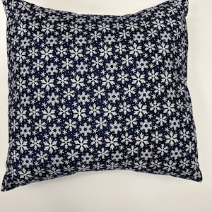 Snowflakes on Navy  Cotton/16&quot; x 16&quot;/ 18&quot; x 18&quot;/ Cotton Pillow Cover/Accent Pillow/Christmas Pillow/Winter Pillow Cover