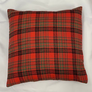 NEW Soft Green and Red Plaid /16&quot; x 16&quot;/ 18&quot; x 18&quot;/20&quot; x 20&quot;/24&quot; x 24&quot;/ Flannel Pillow Cover/Christmas