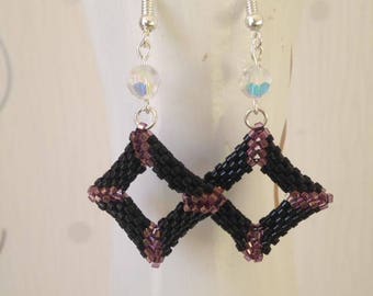Square 3D peyote stitch earrings