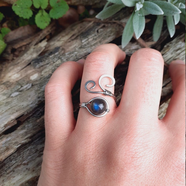 Bague ethnique, elfique, celtique, boheme acier inoxydable et labradorite bleue nuit