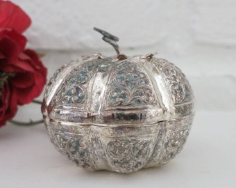Sterling Silver Betel Leaf Box, Sterling Pumpkin Gourd Shaped Silver Box, Sterling Paan Pandan Box, Decorative Sterling Silver Box