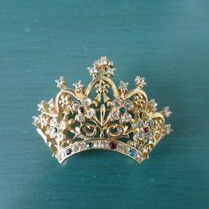 Vintage Gold & Rhinestone Brooch Pin
