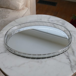 Vintage Lucite gespiegeld toilettafeltje halverwege de eeuw