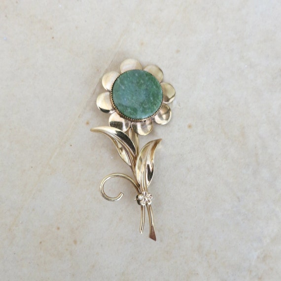 Vintage Daisy Flower Brooch Pin - image 1