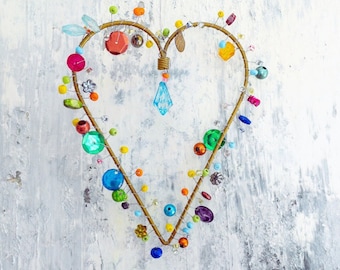 Pearl heart 13 cm gold frame and colorful beads and sequins