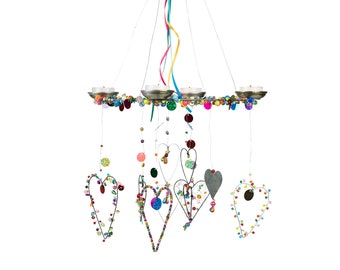 Light wreath with beautiful colorful heart beads and tea lights #MoiMemeHamburg