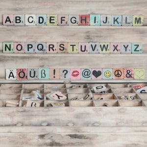 Precioso set: 3 letras/caracteres + pie a juego Estilo Boho-Vintage, DIY, Scrabble