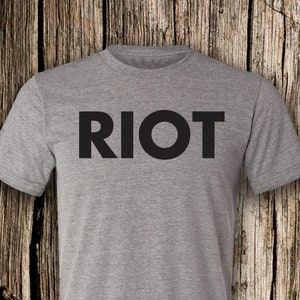 RIOT Mac&#39;s Tee, Always Sunny in Philadelphia Crew Neck T-Shirt