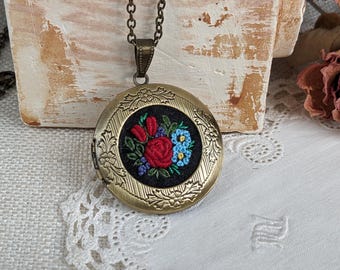 Burgundy Roses necklace, pendant lockets, christmas gift, , Embroidered jewelry, Antique bronze locket, hand  embroidery, Memory locket.