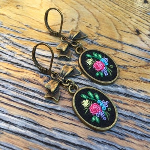 Embroidered earrings. Embroidered earrings. Vintage jewelry. Retro jewelry. Bow earrings.