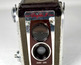 Vintage Kodak Duaflex II Camera – Classic 1940s Box Camera
