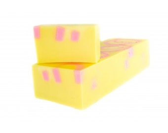 Pain de savon parfumé chewing-gum : végétalien, sans SLS, peau sensible