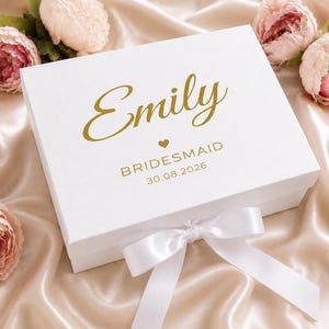 Bridesmaid Gift Box, White Keepsake Box with Ribbon 2 Sizes, Personalised Gift Box