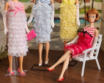 Robe mod en dentelle à volants pour poupées 10,4 et 11,5 ans